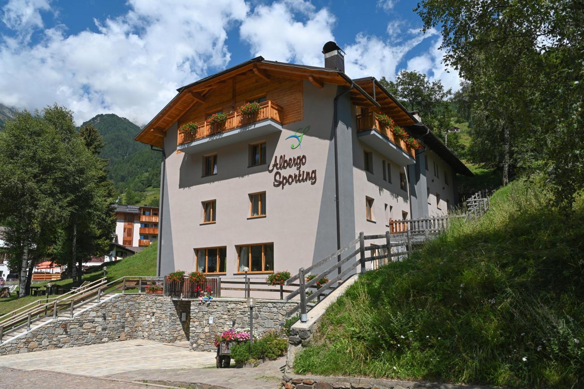 Albergo Sporting Peio Fonti Zewnętrze zdjęcie