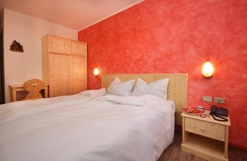 Albergo Sporting Peio Fonti Zewnętrze zdjęcie